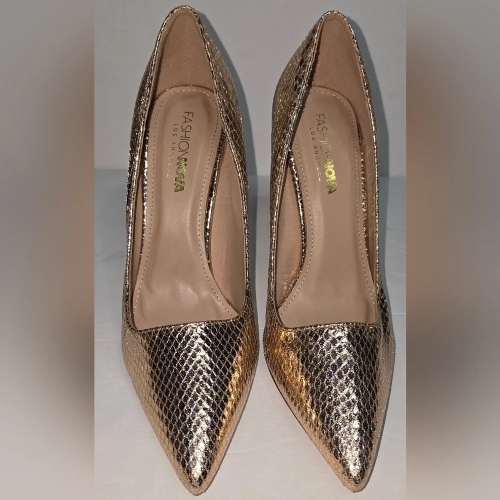 Fashion Nova Rose Gold Heels Sparkle Pumps Size 9